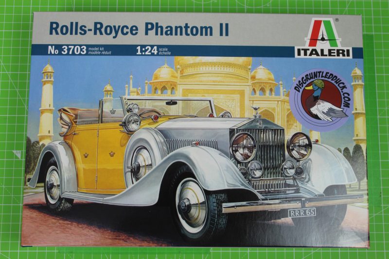 Italeri 124th Rolls Royce Phantom II Model Kit
