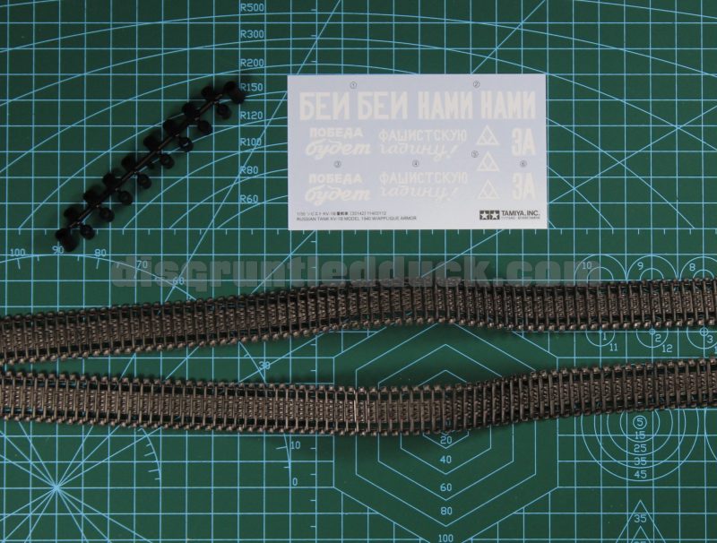 Rubber Tracks, Poly Caps And Transfers For The KV-1B Tank Model