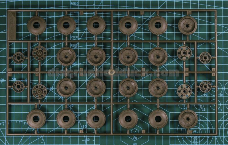 Wheels For The Russian SU-122 Self Propelled Gun