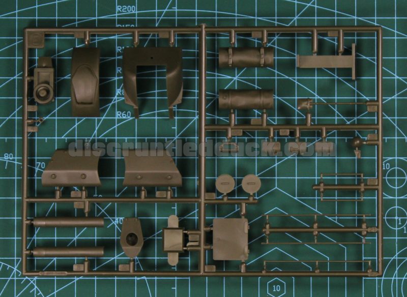 Mantle And Gun Barrel For The SU-122 Tank Killer Model