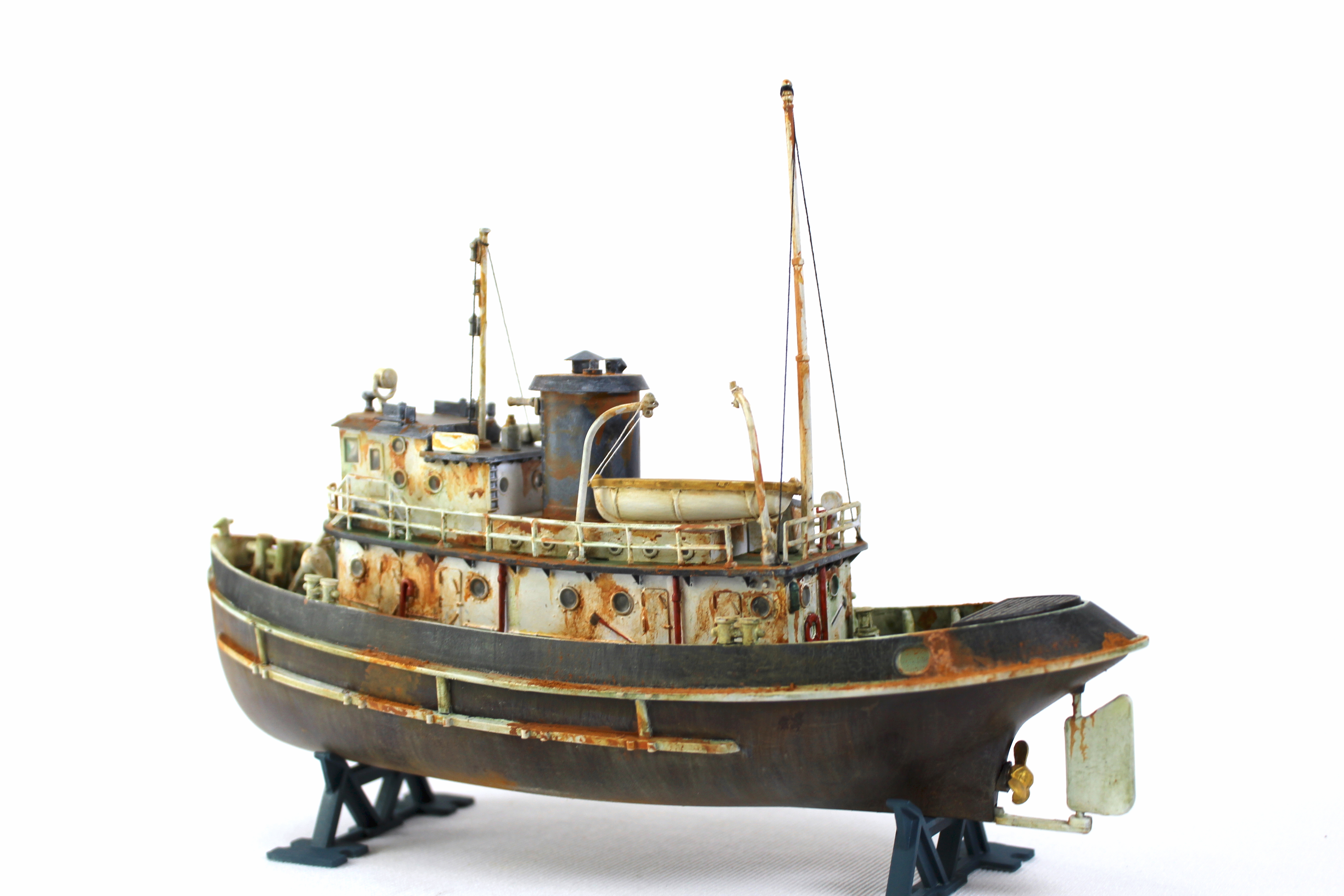 Revell Harbour Tug Boat. Building The 1/108th Scale Model