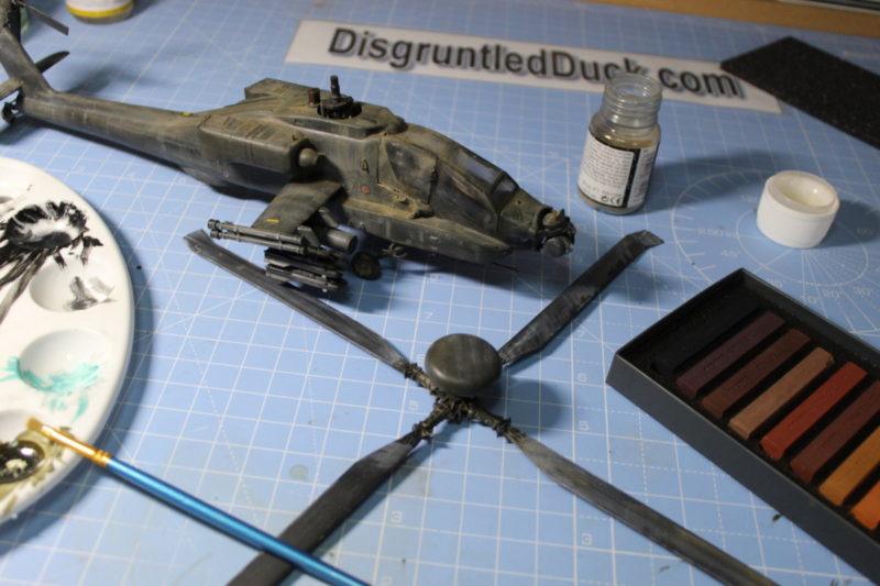 Weathering The apache longbow scale model.