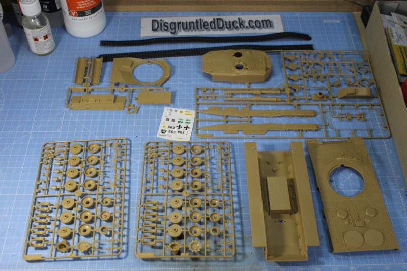 The Parts Of The Leopard 2 Main Battle Tank Scale Model .