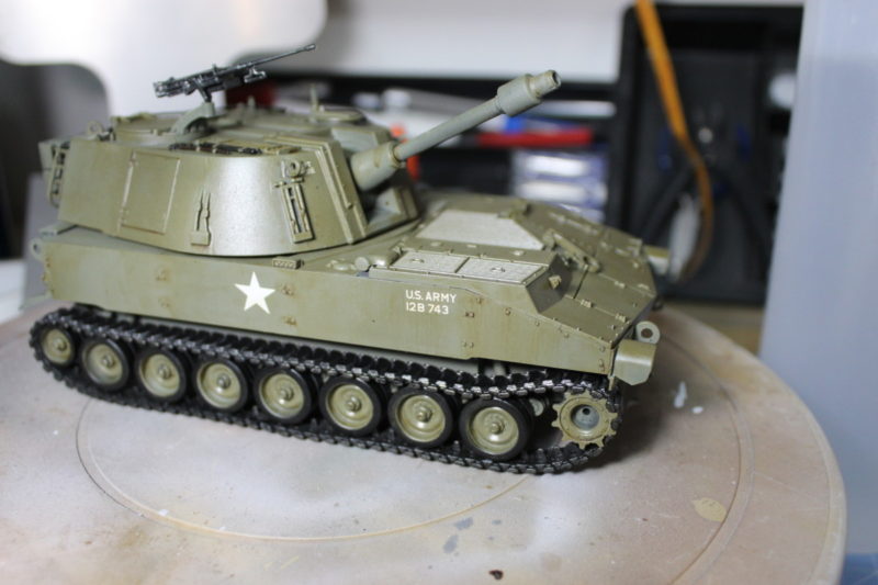 Burnt Umber Oil Pint Wash On A Scale Model Tank