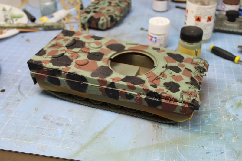 The Camouflage Done On The Leopard 2 Scale Model Tank