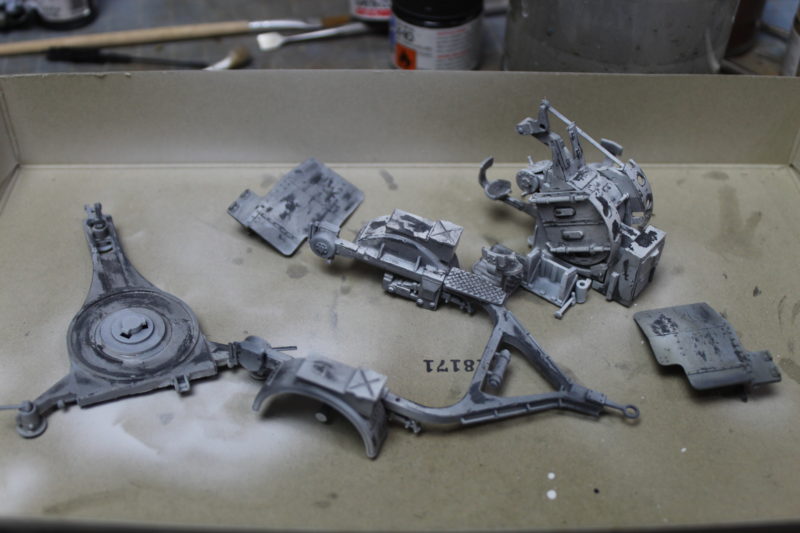 Chipped Paint Effect On The Tamiya Flak Gun Model