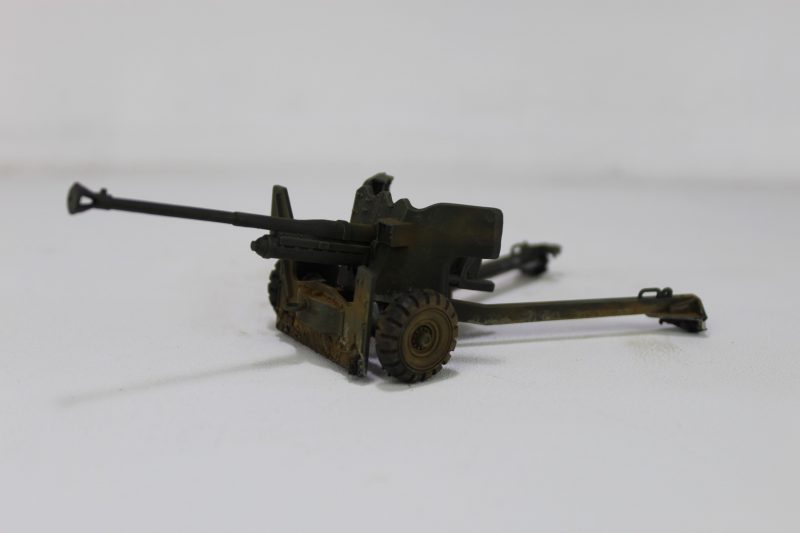135th Scale Plastic Model British 6lb Gun By Tamiya