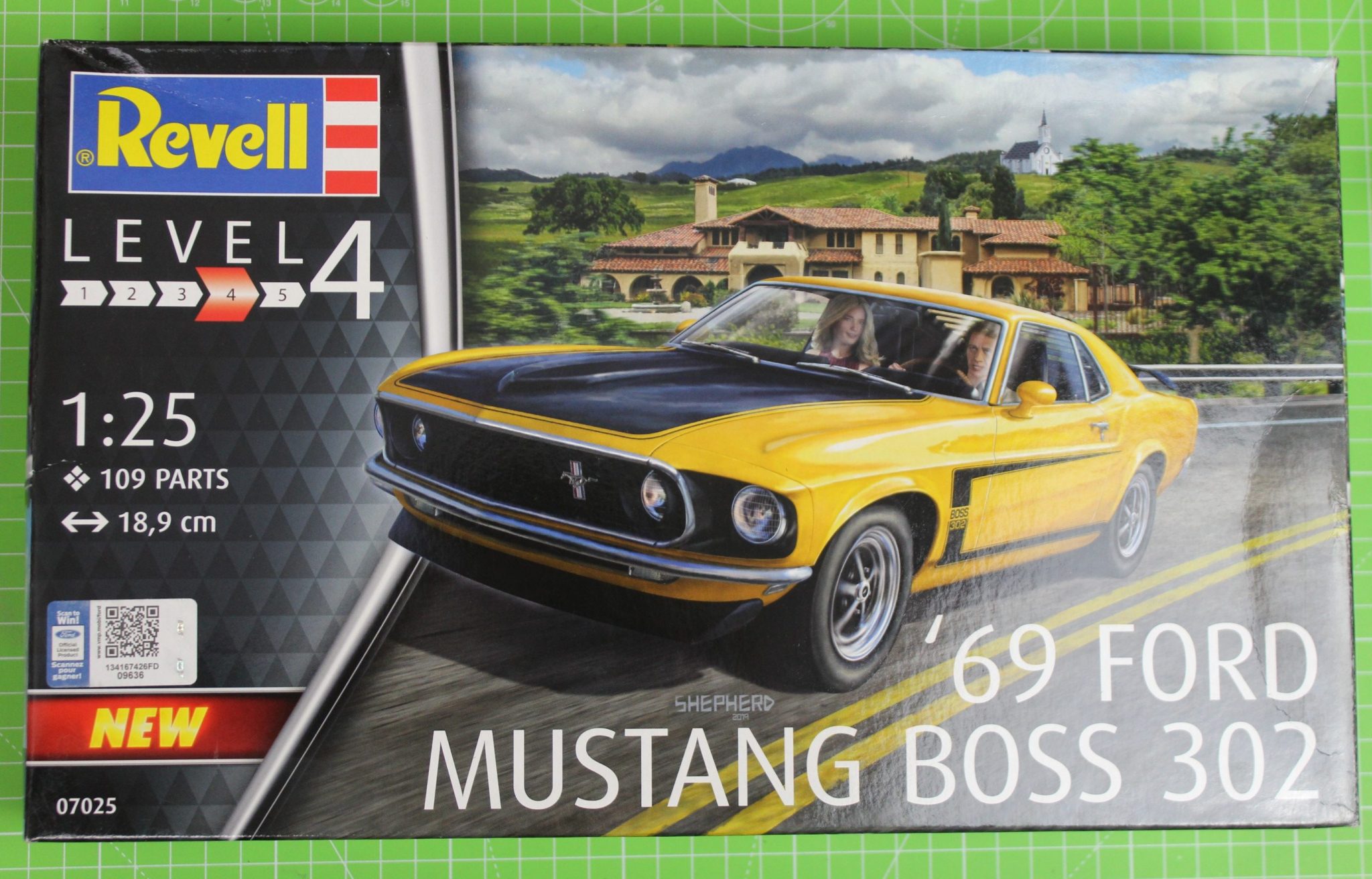 Revell 69 Ford Mustang Boss 302 Review Video